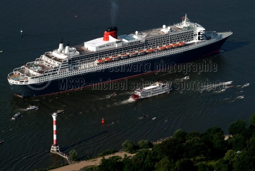 Bye-Bye Queen Mary 2 (© Michael Schwartz)